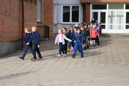 Гродно. Спасатели провели учебную эвакуация в гимназии № 1 города.